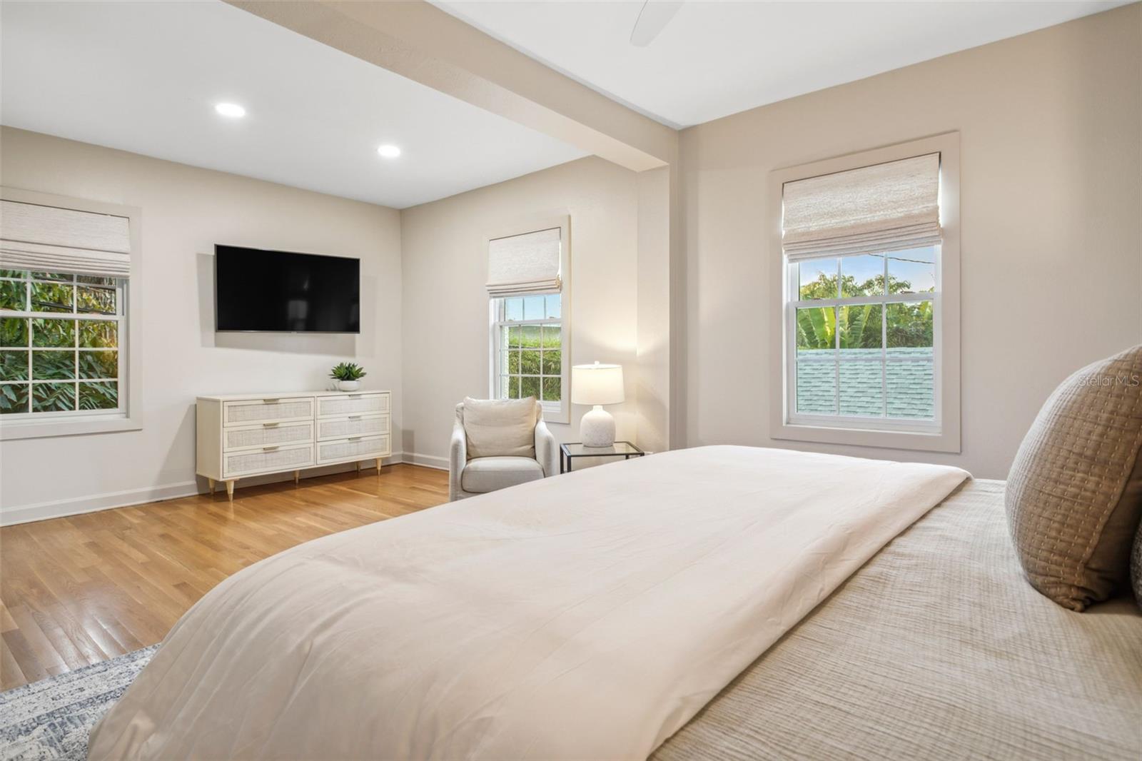 DAVIS ISLANDS - Residential