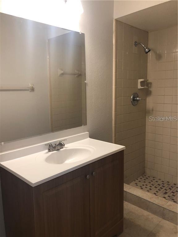 LAKE FRONT ADD - Residential Lease