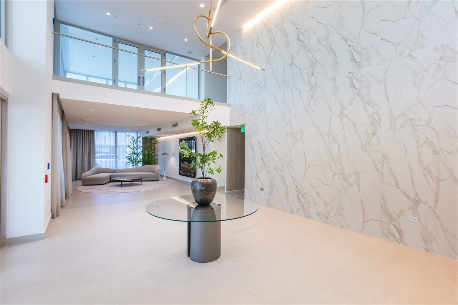 540 AV. DE LA CONSTITUCIÓN AVENUE 303