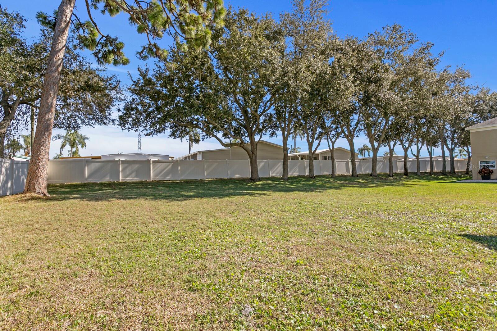 SUMMERDALE TWNHMS - Residential