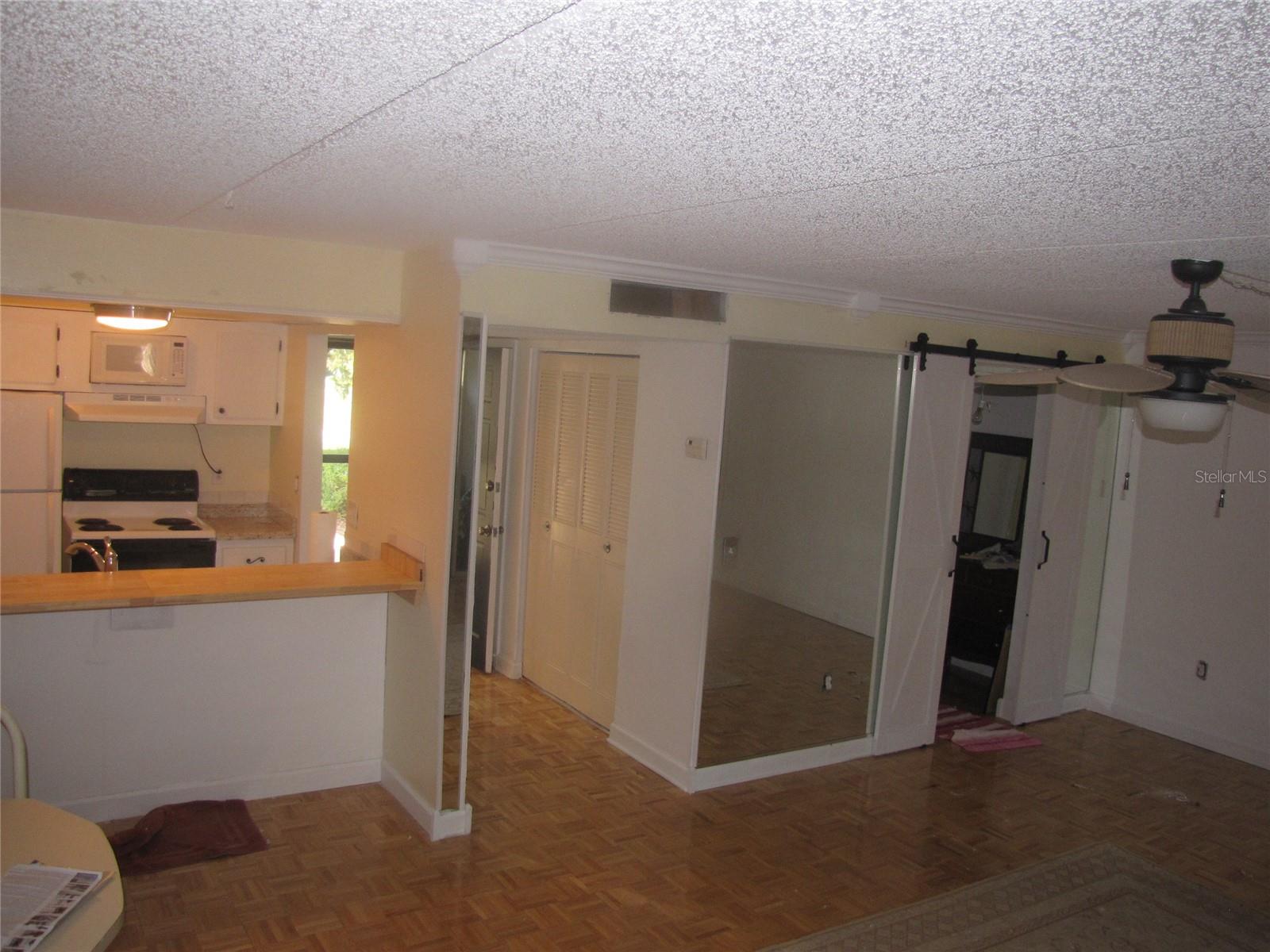 HARBOUR TOWNE CONDO - Residential