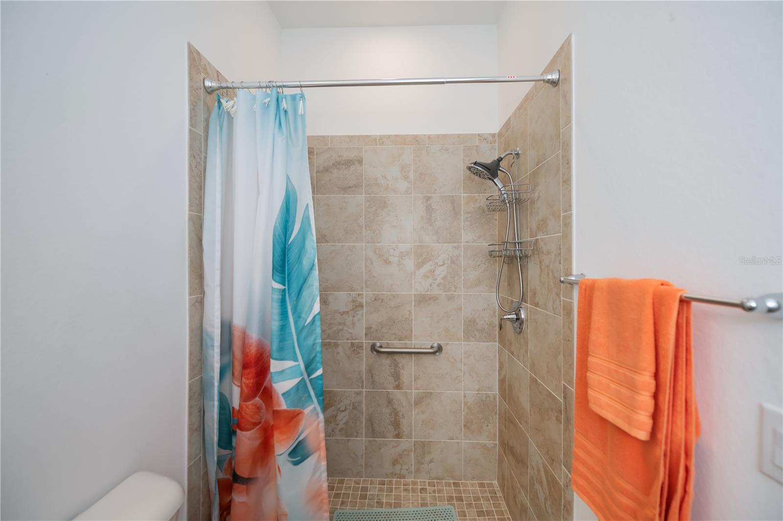 TERN BAY GOLF & CC RESIDENCE PH 01 - Residential