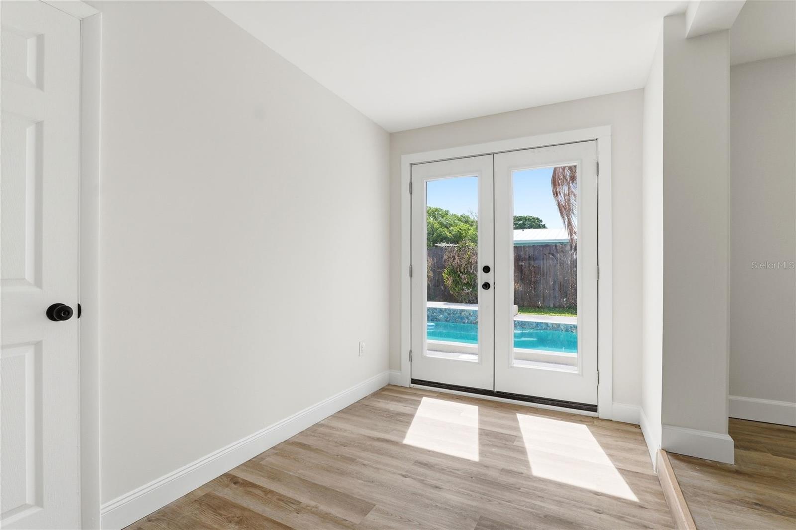 OXFORD RIDGE - Residential