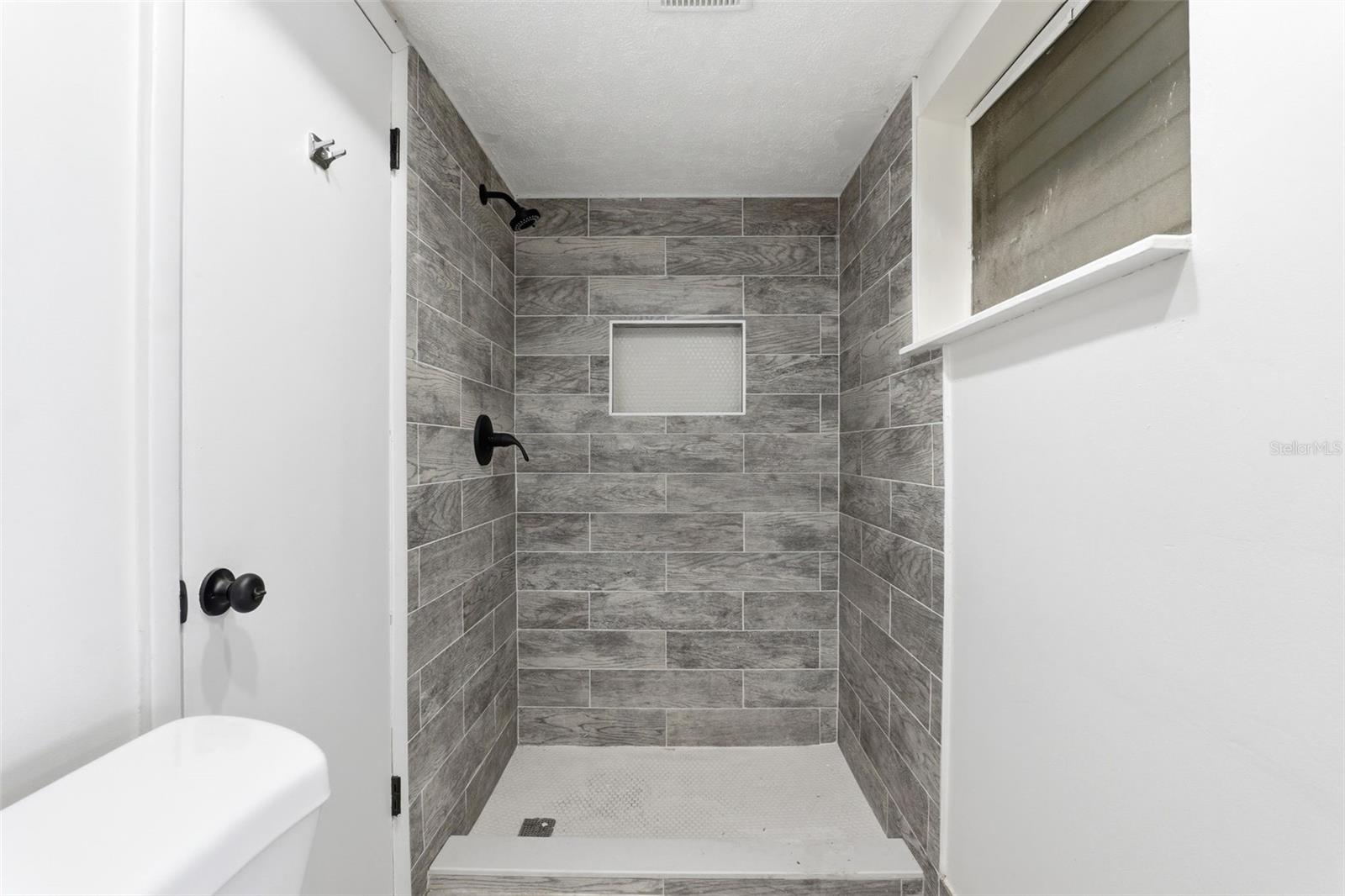 OXFORD RIDGE - Residential