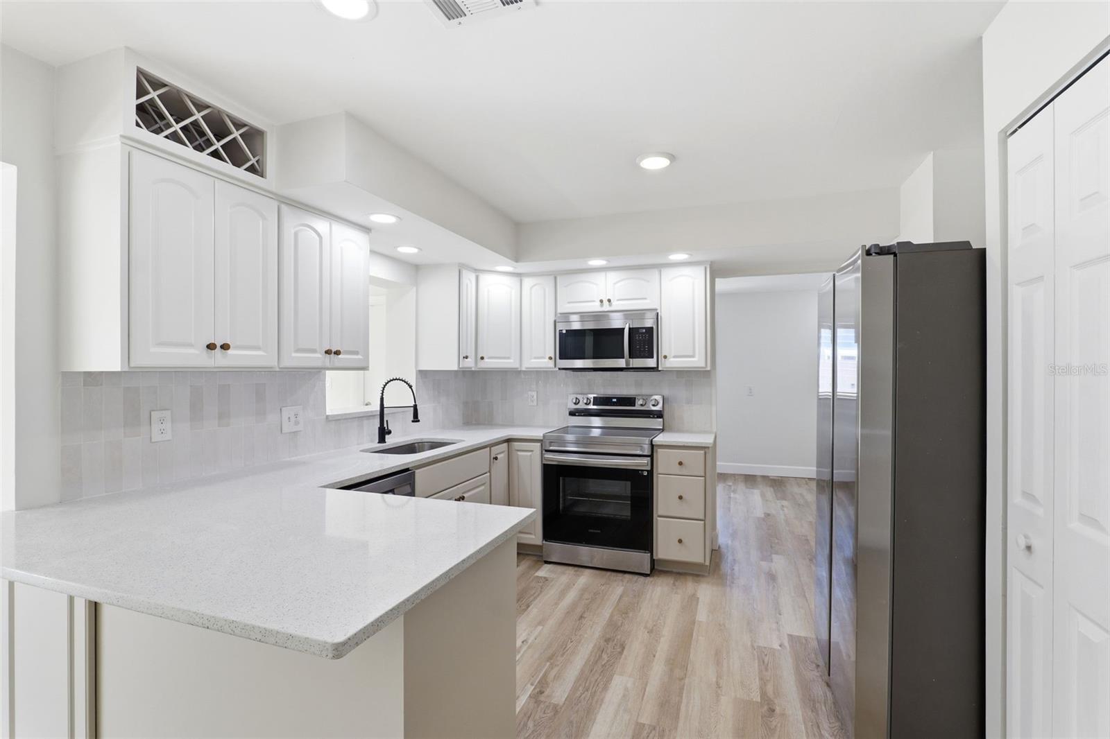 OXFORD RIDGE - Residential