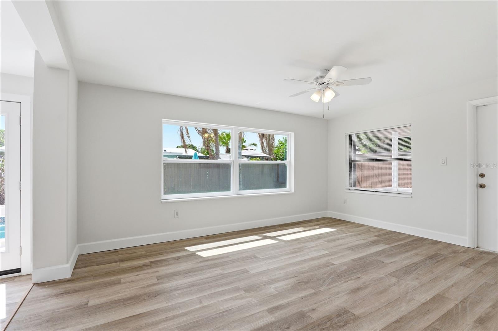 OXFORD RIDGE - Residential