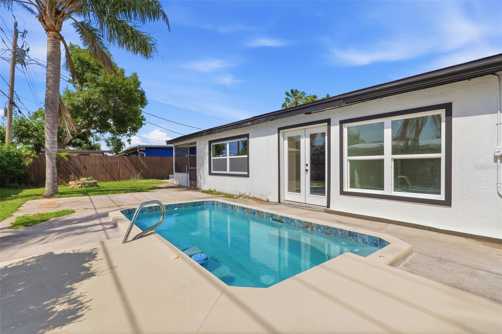 OXFORD RIDGE - Residential