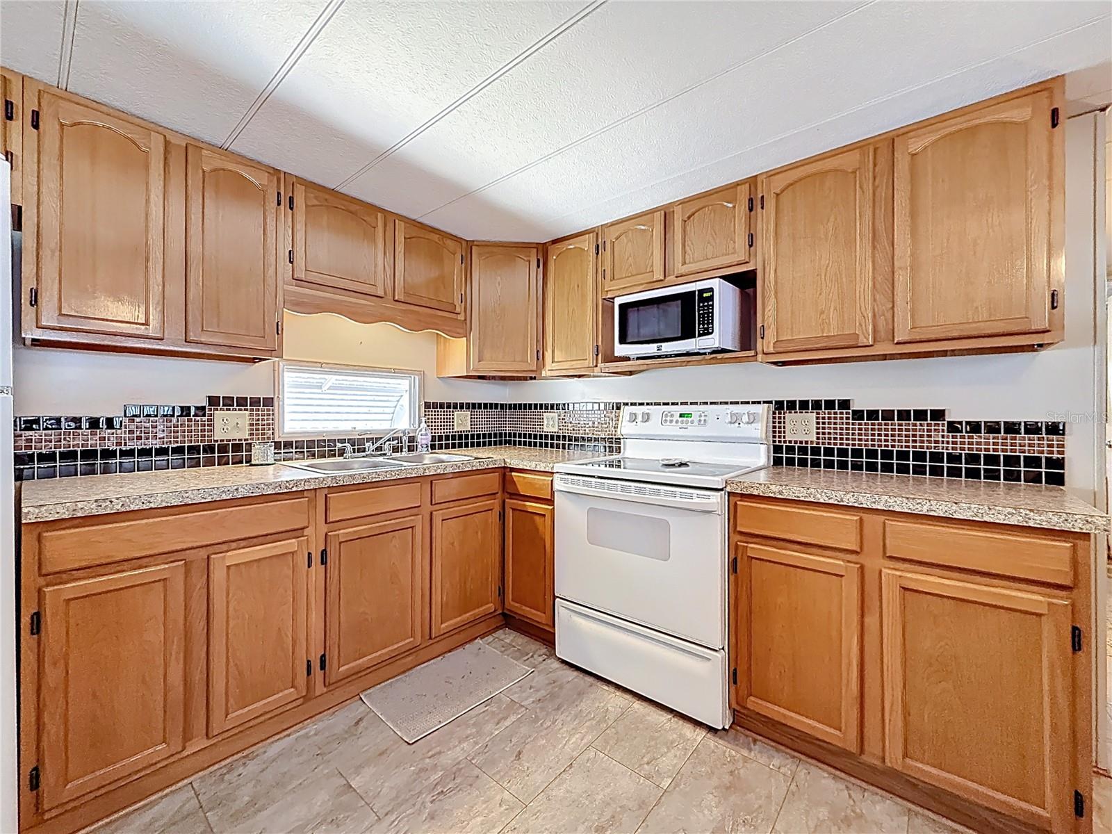 GOLDEN ACRES MOBILE HOME PARK UNREC - Residential