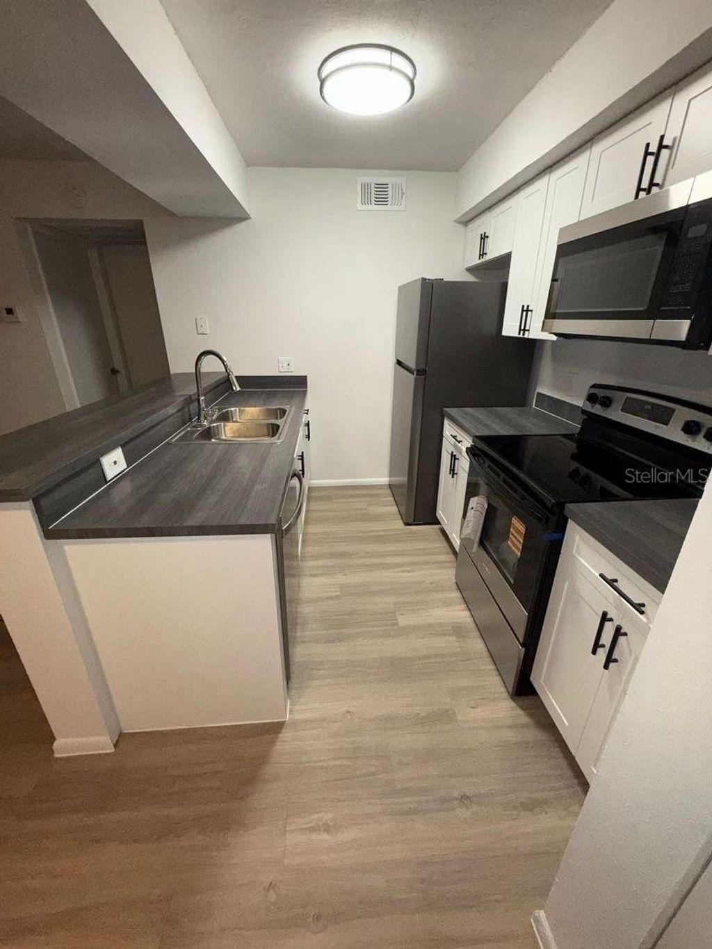 Photo of 5313 Summerlin Road #1302, Fort Myers, FL 33919 (MLS # O6327783)