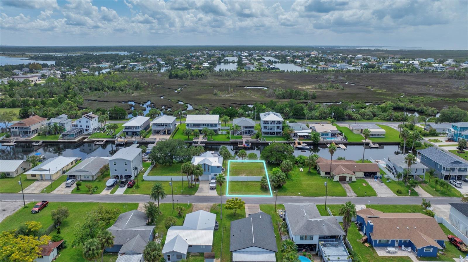 HERNANDO BEACH - Land