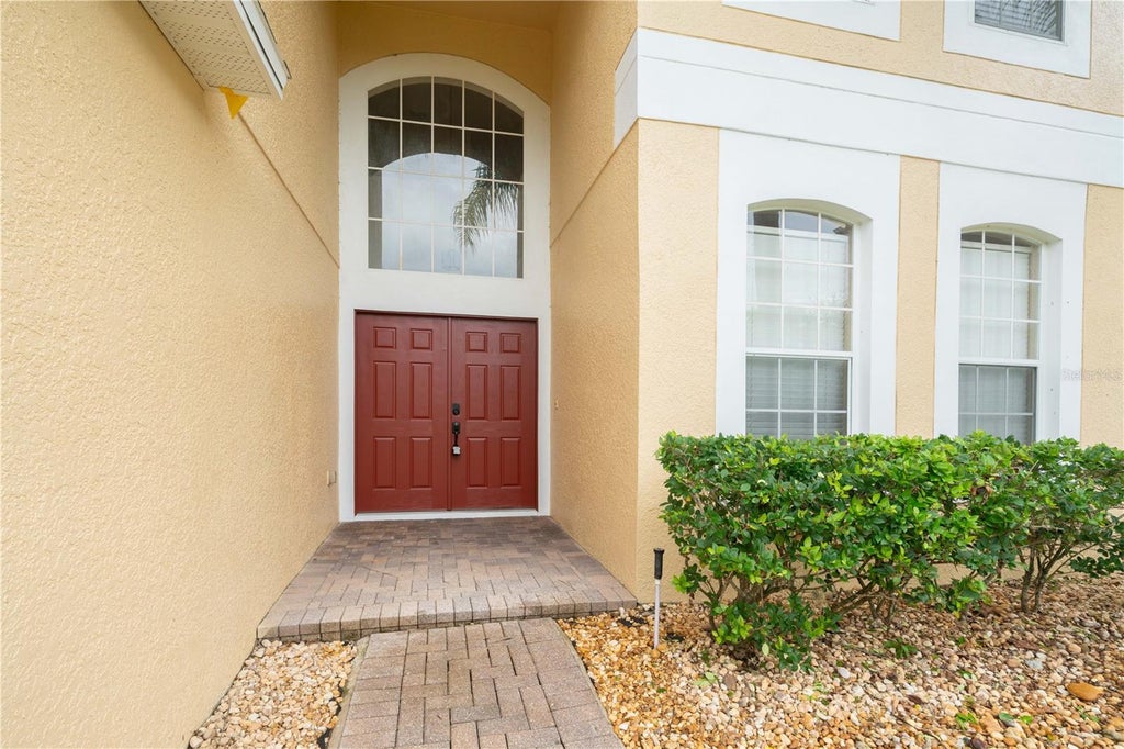 Photo of 806 Lost Grove Circle, Winter Garden, FL 34787 (MLS # S5152166)