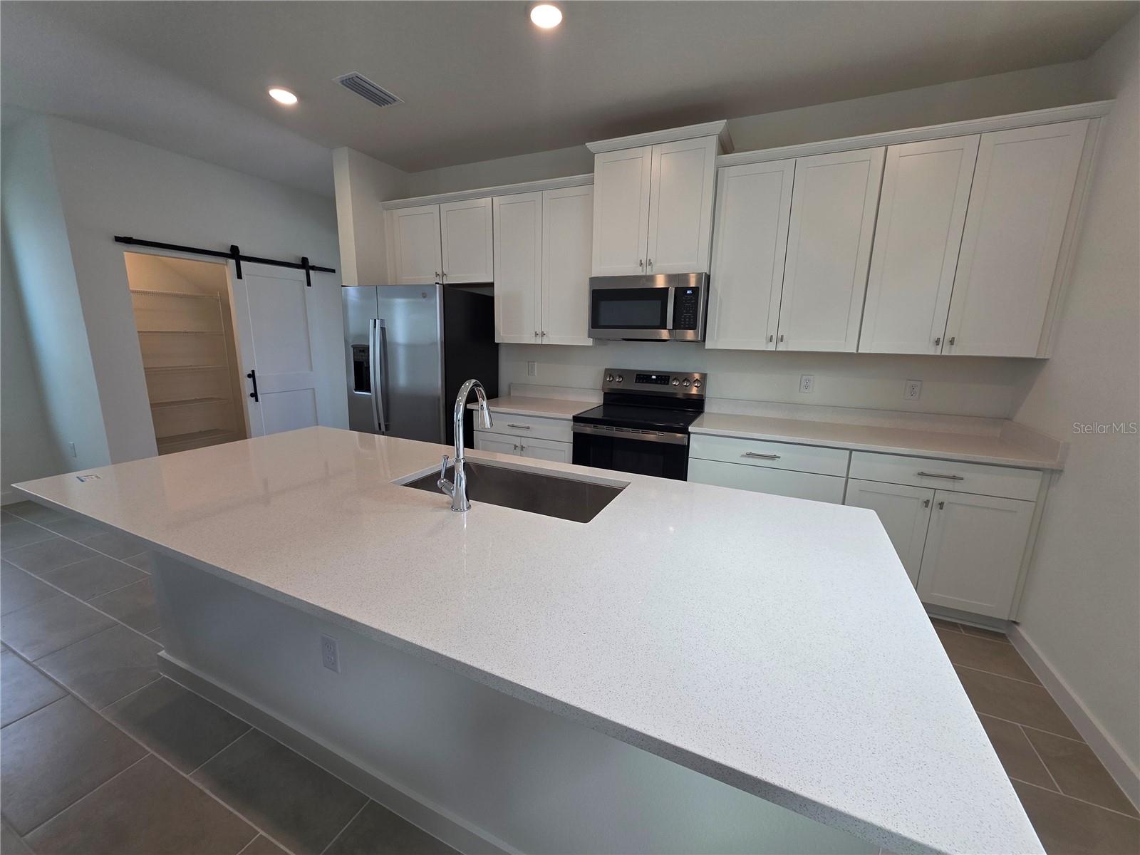 TRINITY PLACE PH 1 - Residential Lease