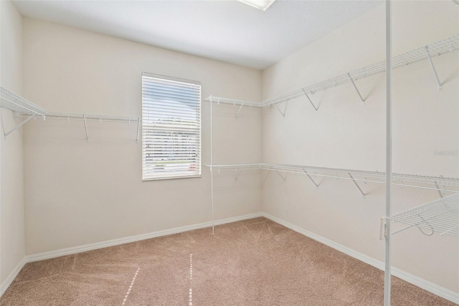 LEESBURG ARLINGTON RIDGE PH 02 - Residential