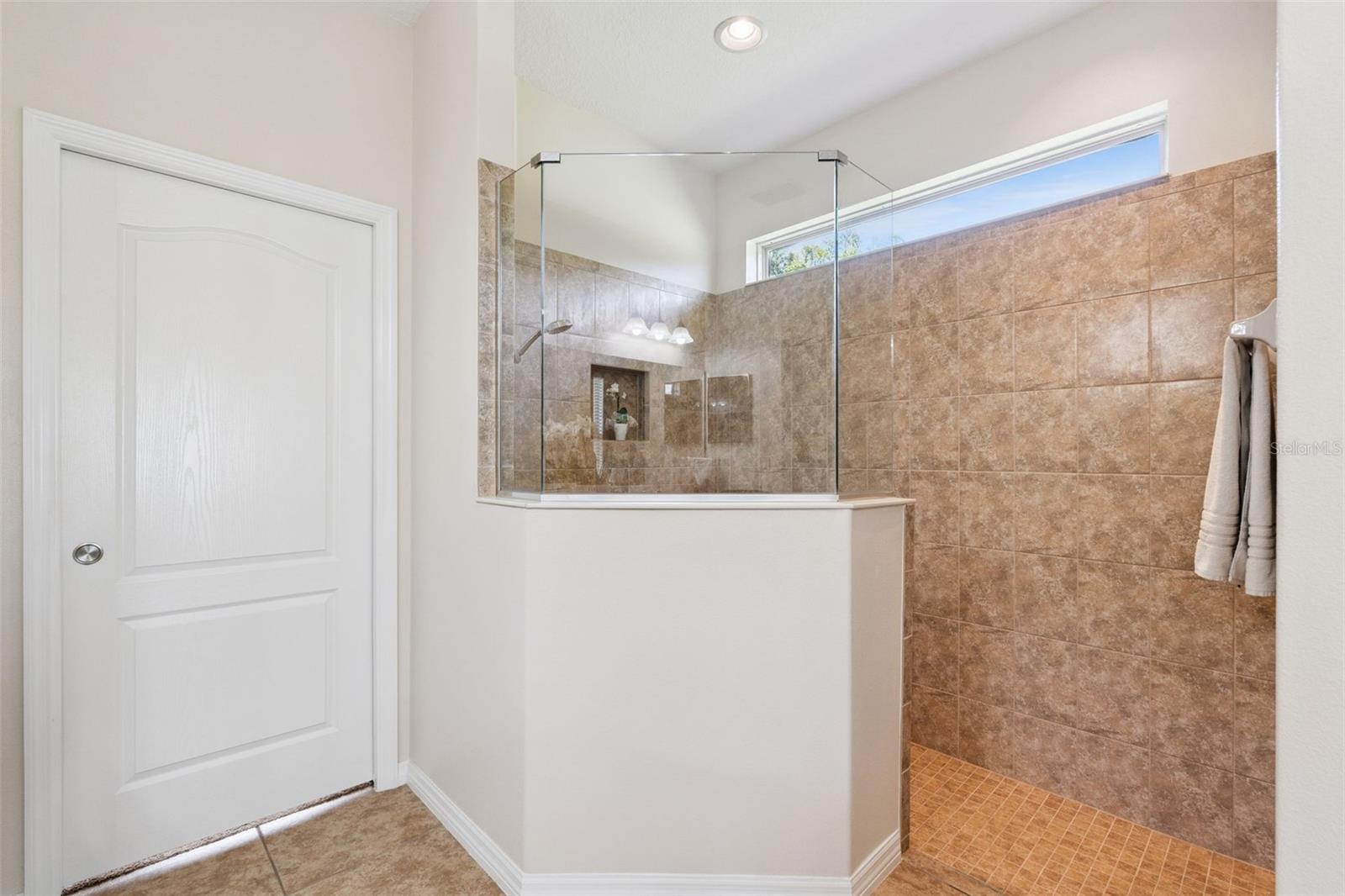 LEESBURG ARLINGTON RIDGE PH 02 - Residential