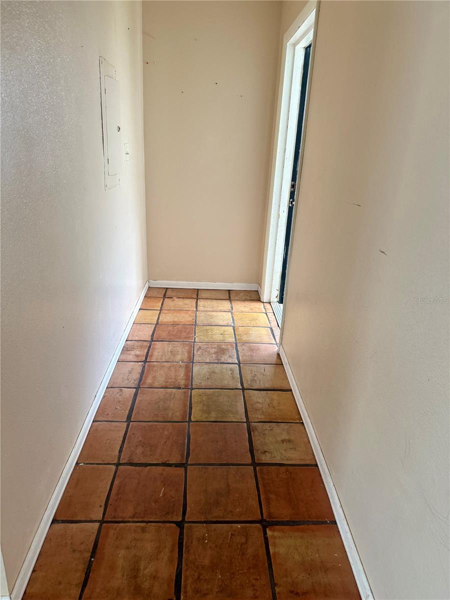 1550 11TH STREET NE G8