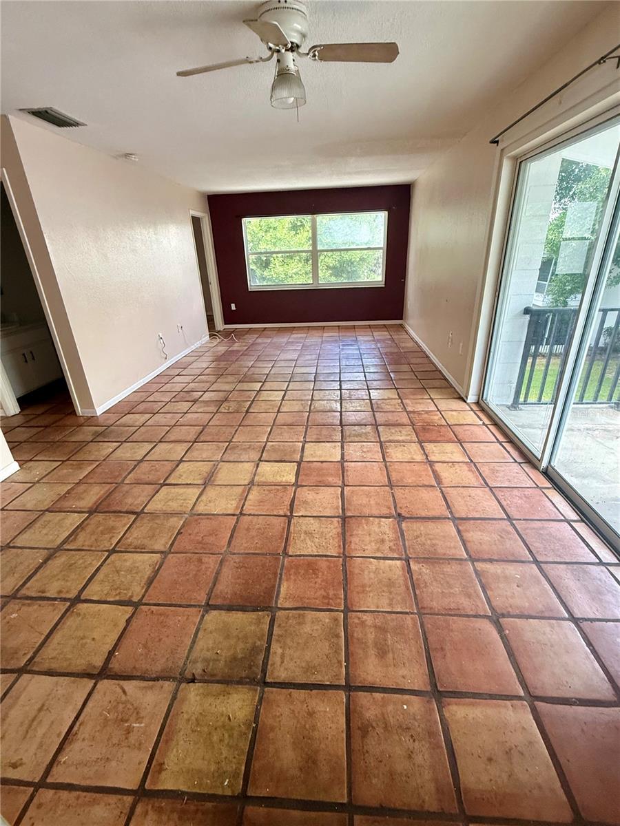 1550 11TH STREET NE G8