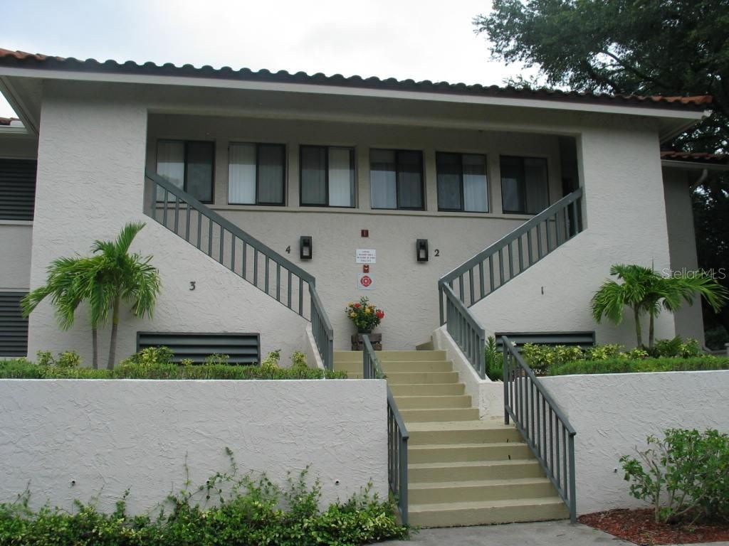 listing image 0