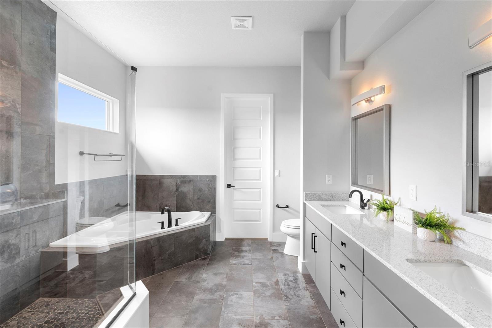 RESERVE/VICTORIA PH 2 - Residential