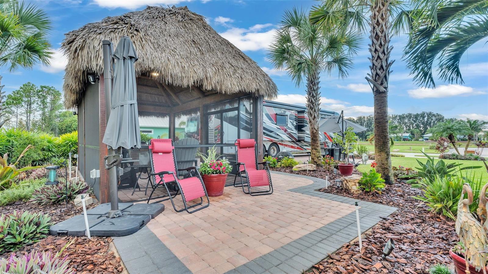 BAY LAKE RESIDENCE - Land