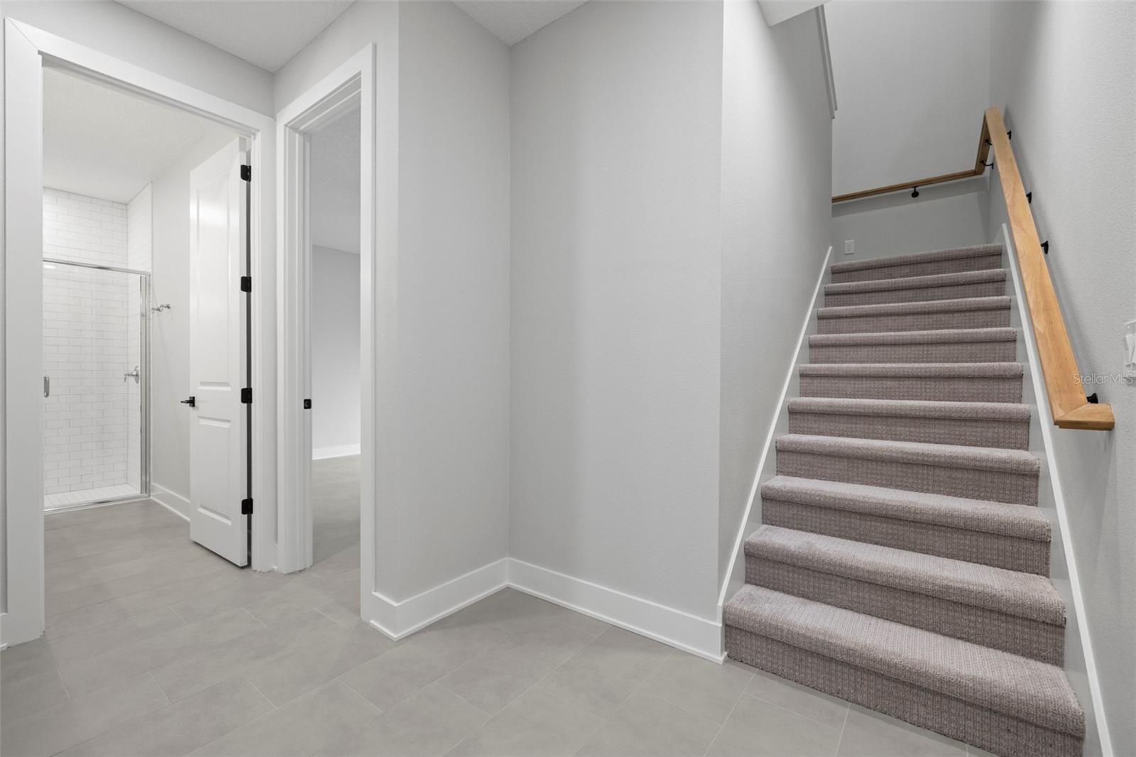 4208 W CARMEN STREET B