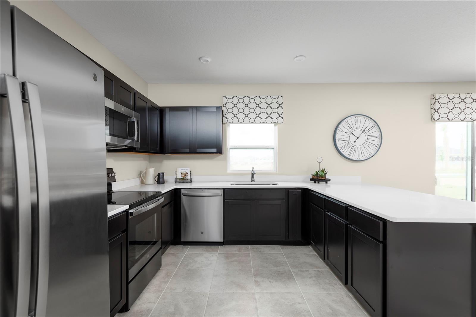 VISTA TRACE - Residential