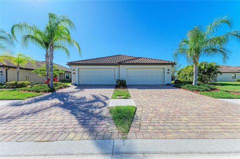 Search Sarasota & Manatee County Homes 111 12434 AMICA LOOP VENICE FL 34293