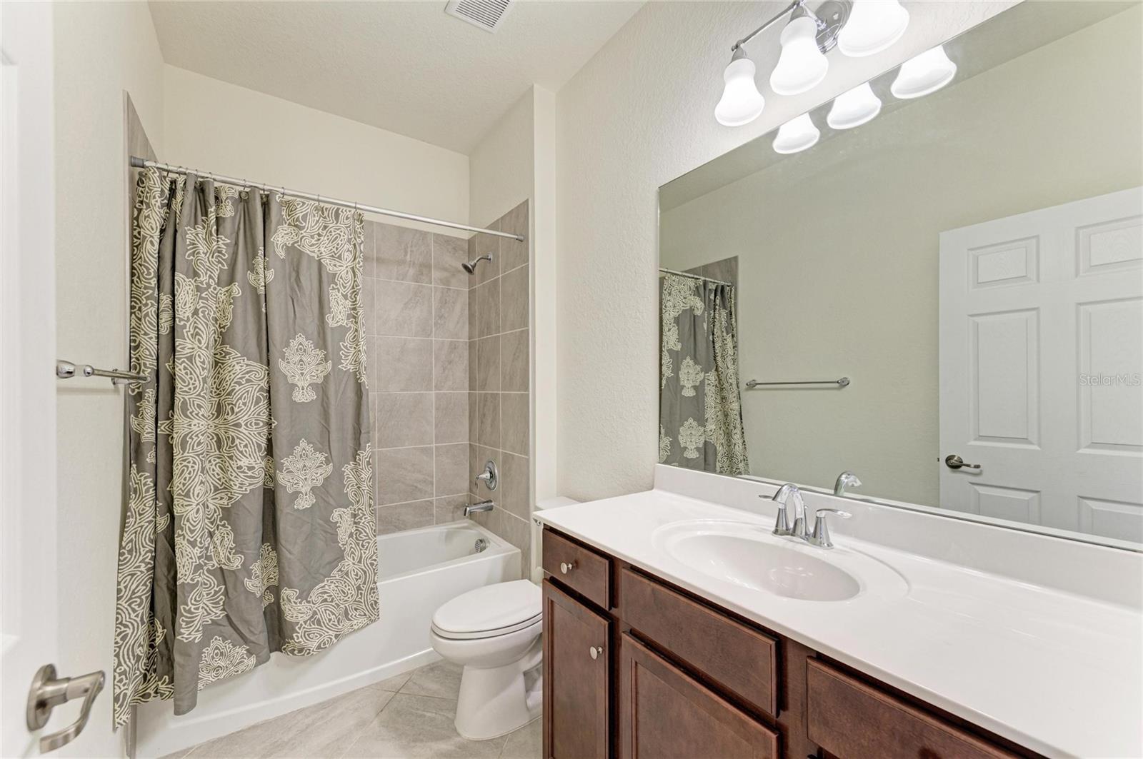 GRAN PARADISO PH 1 - Residential