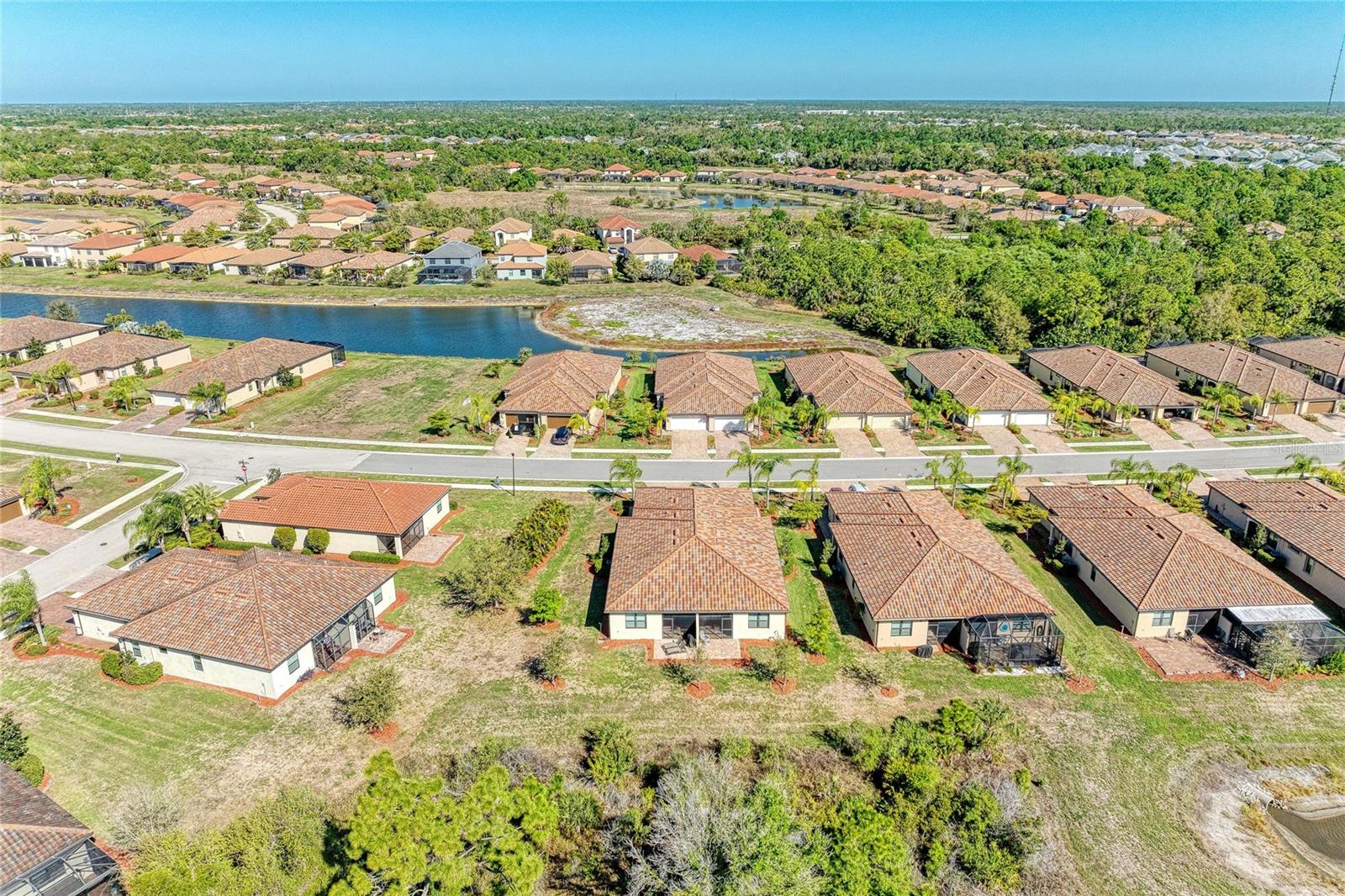 GRAN PARADISO PH 1 - Residential