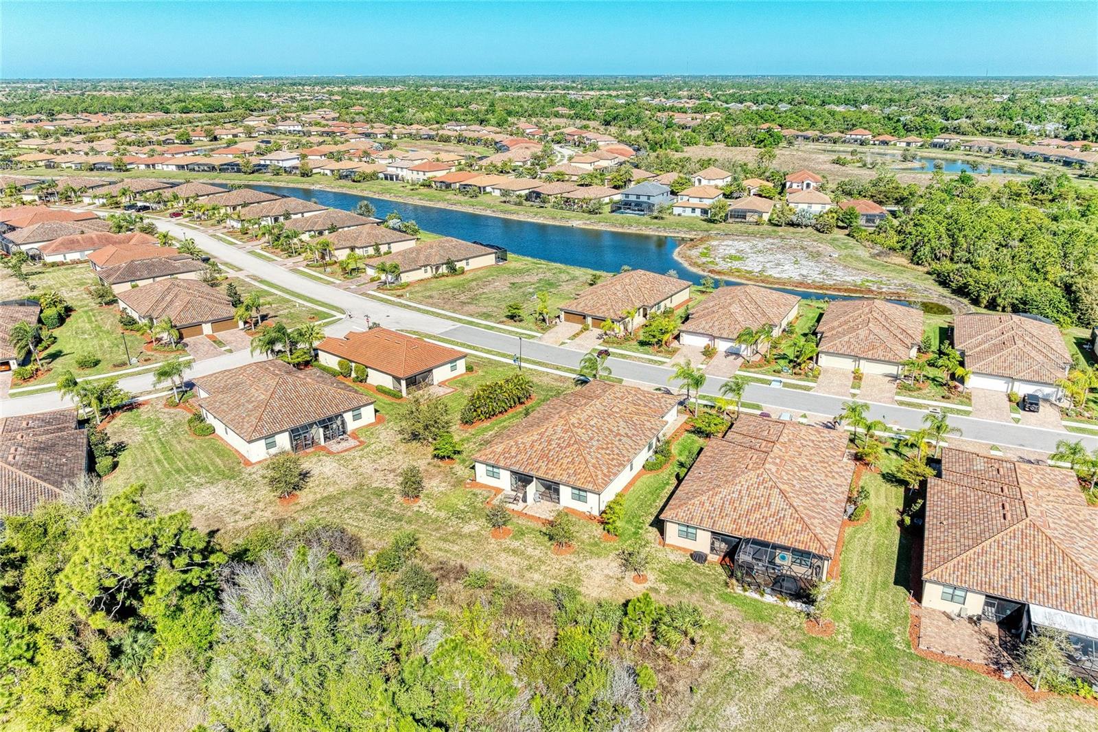 GRAN PARADISO PH 1 - Residential