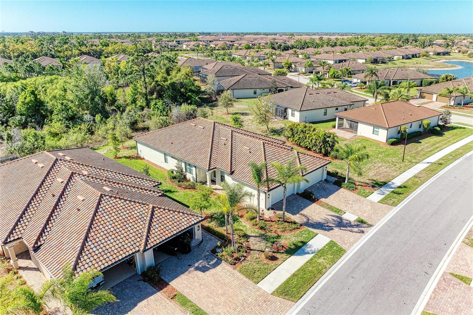 GRAN PARADISO PH 1 - Residential