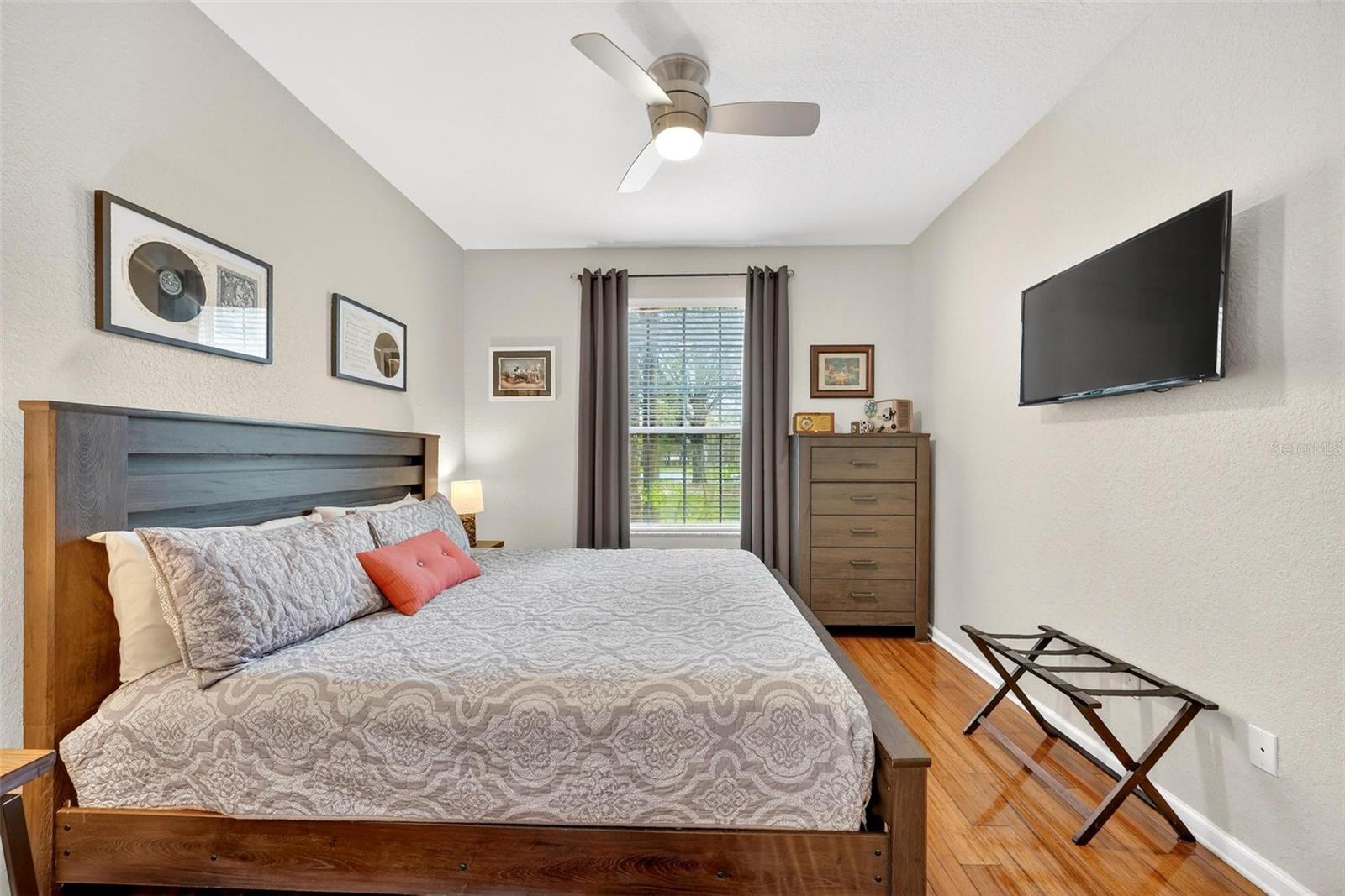 VENTURA AT WINDSOR HILLS CONDO PH 3 - Residential