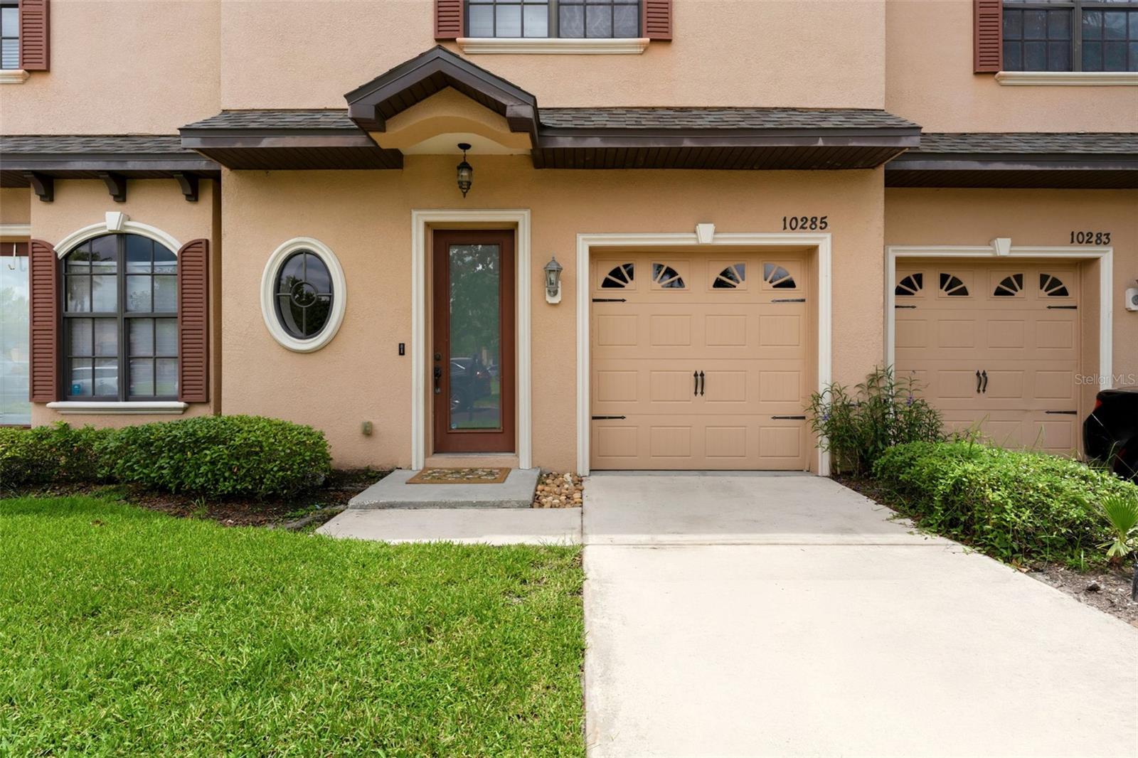 WEST BAY COVE TWNHMS - Residential