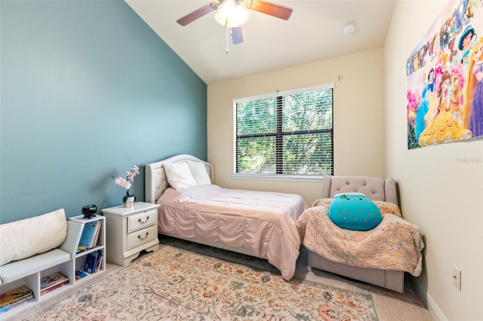 WEST BAY COVE TWNHMS - Residential