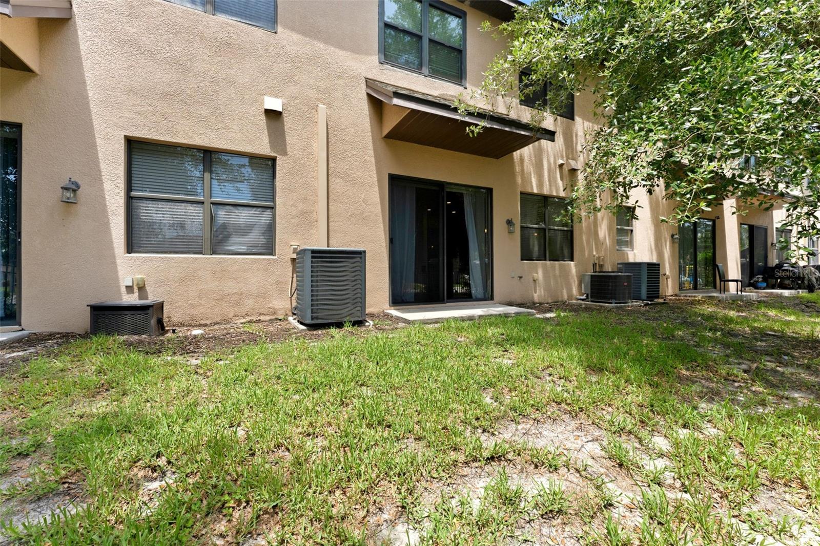 WEST BAY COVE TWNHMS - Residential