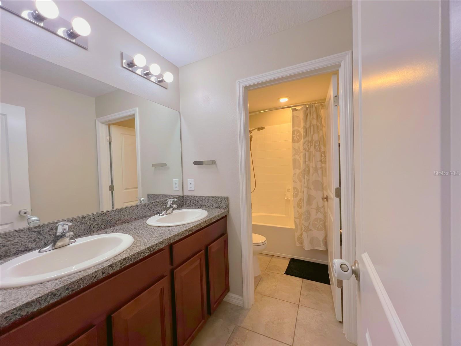 TOUCHSTONE PH 1 - Residential Lease