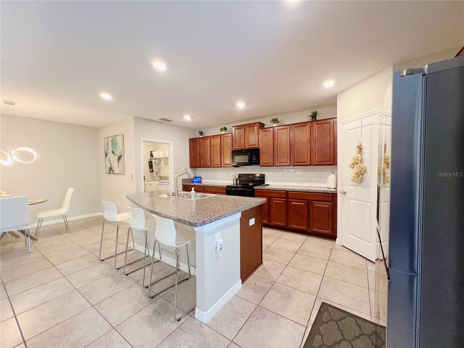 TOUCHSTONE PH 1 - Residential Lease