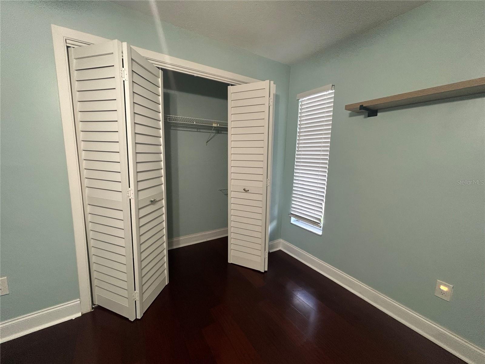 SPANISH ACRES - Residential Lease