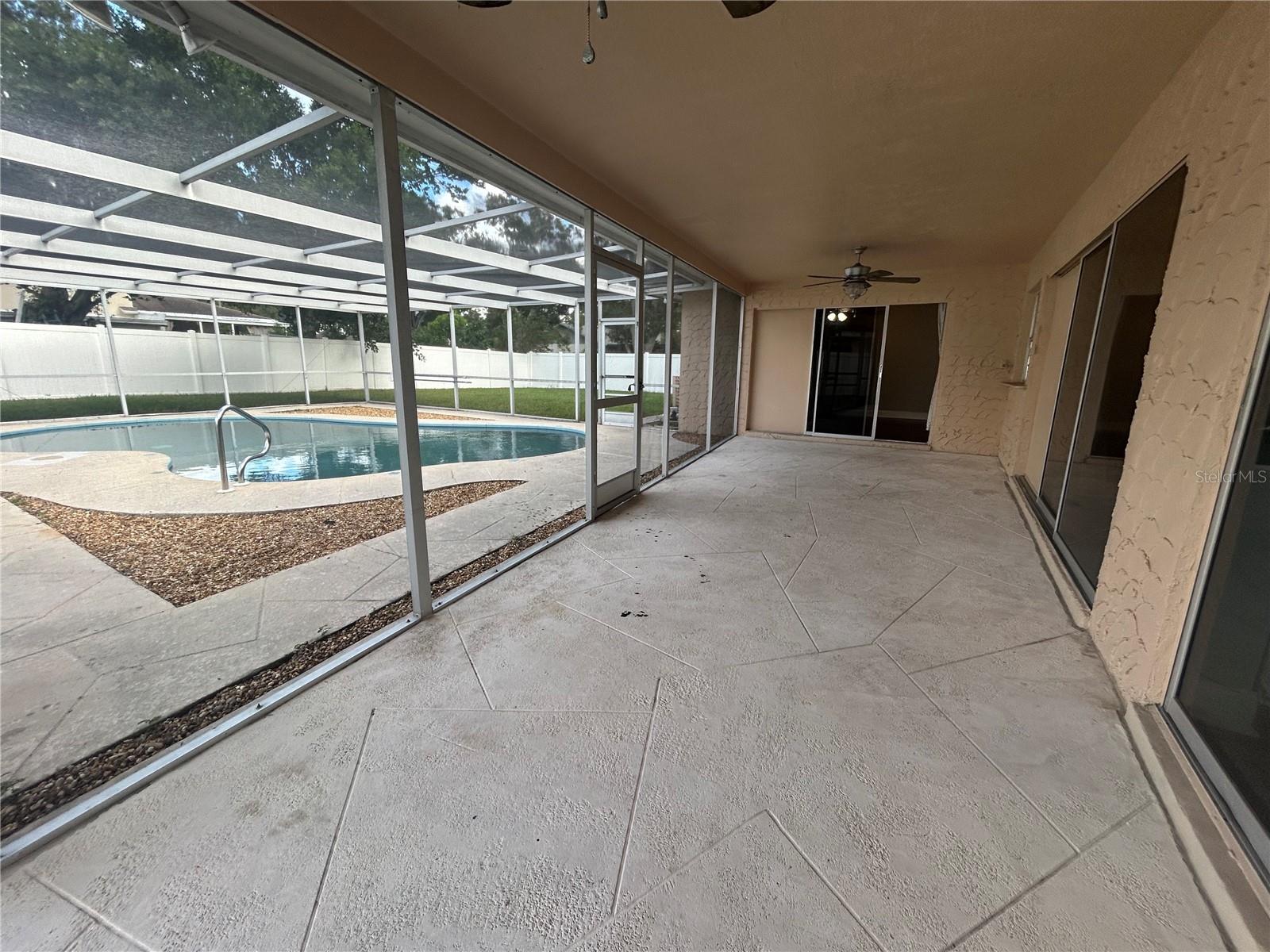 SPANISH ACRES - Residential Lease