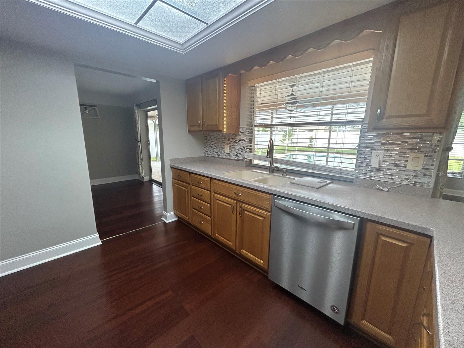 SPANISH ACRES - Residential Lease