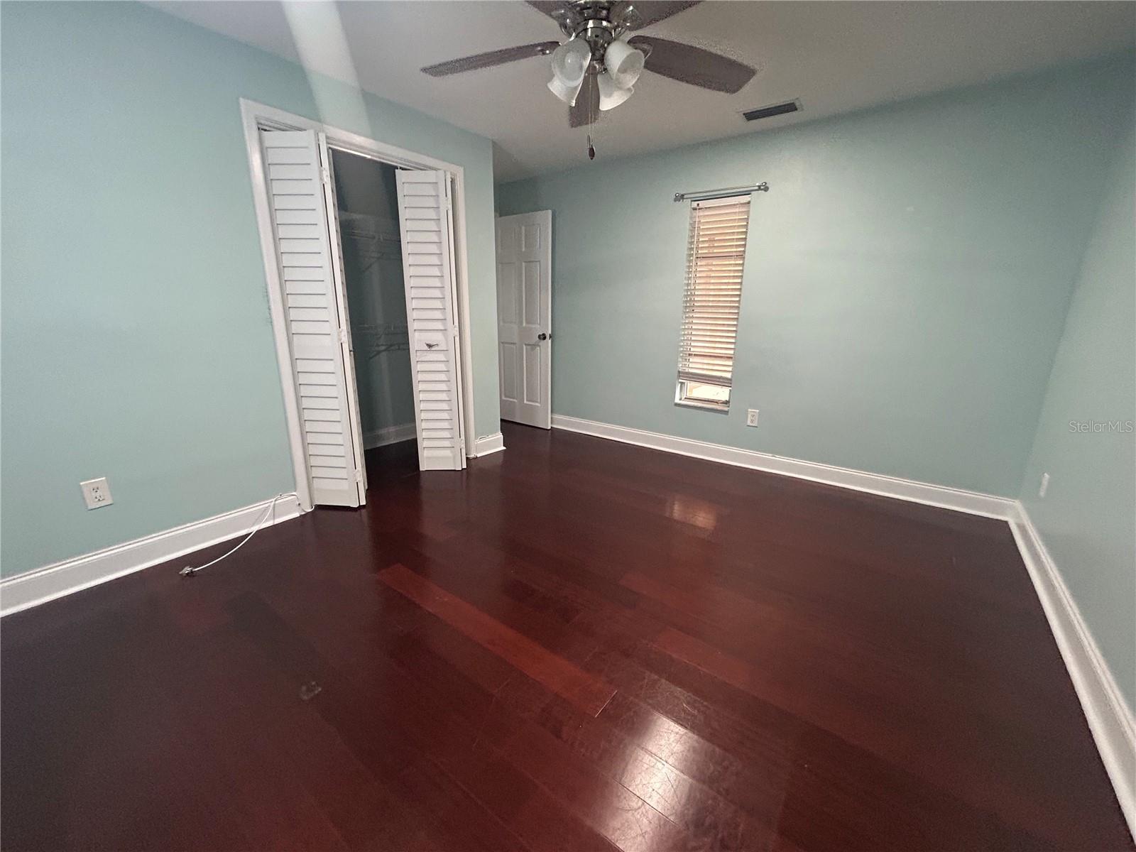 SPANISH ACRES - Residential Lease