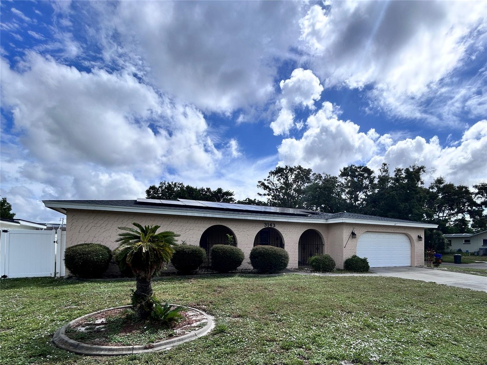 SPANISH ACRES - Residential Lease