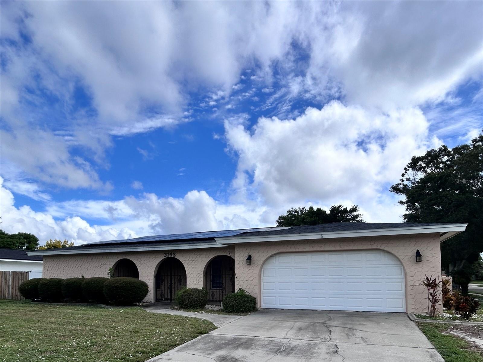 SPANISH ACRES - Residential Lease