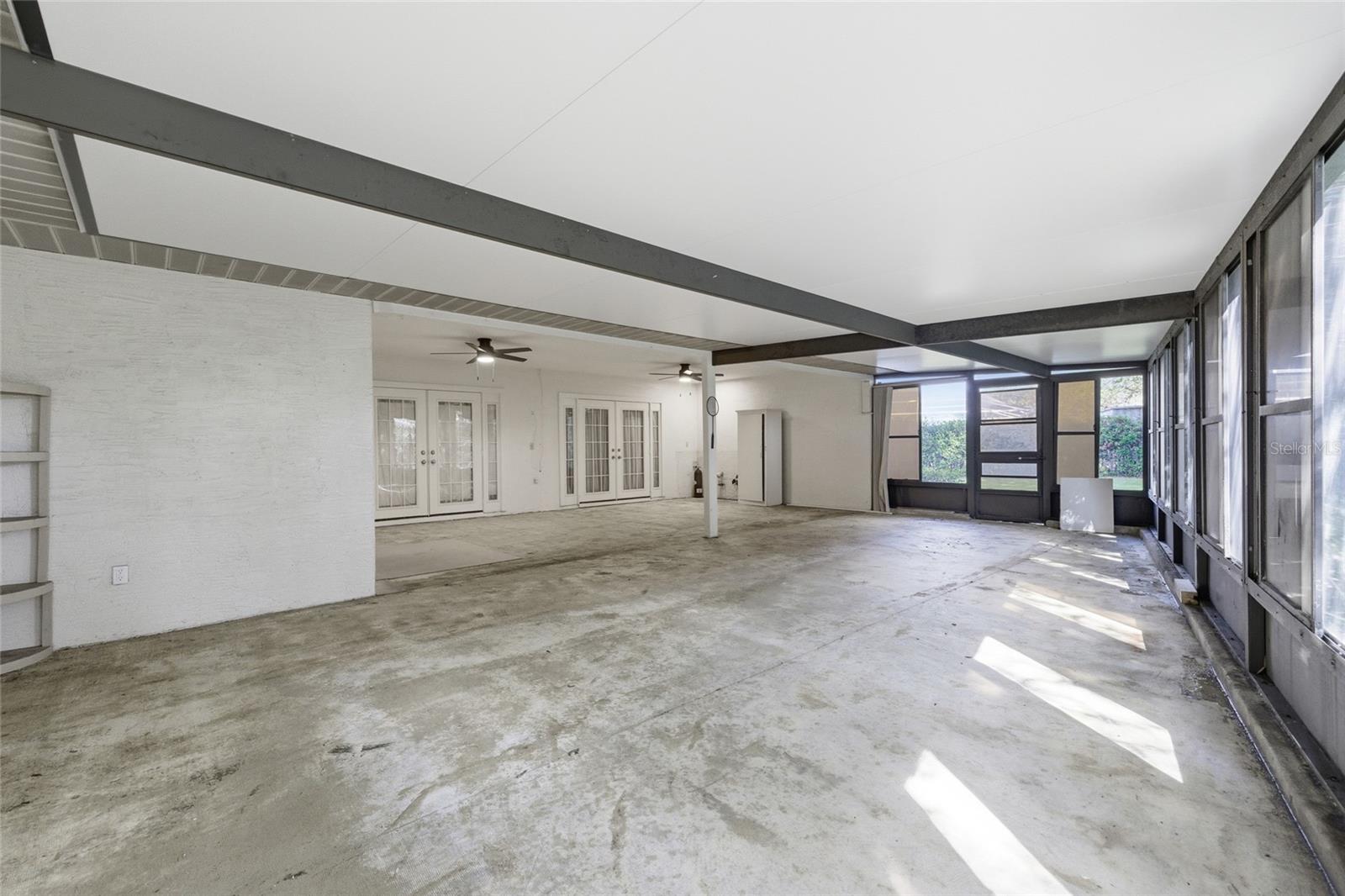 VALRICO VILLAGE - Residential