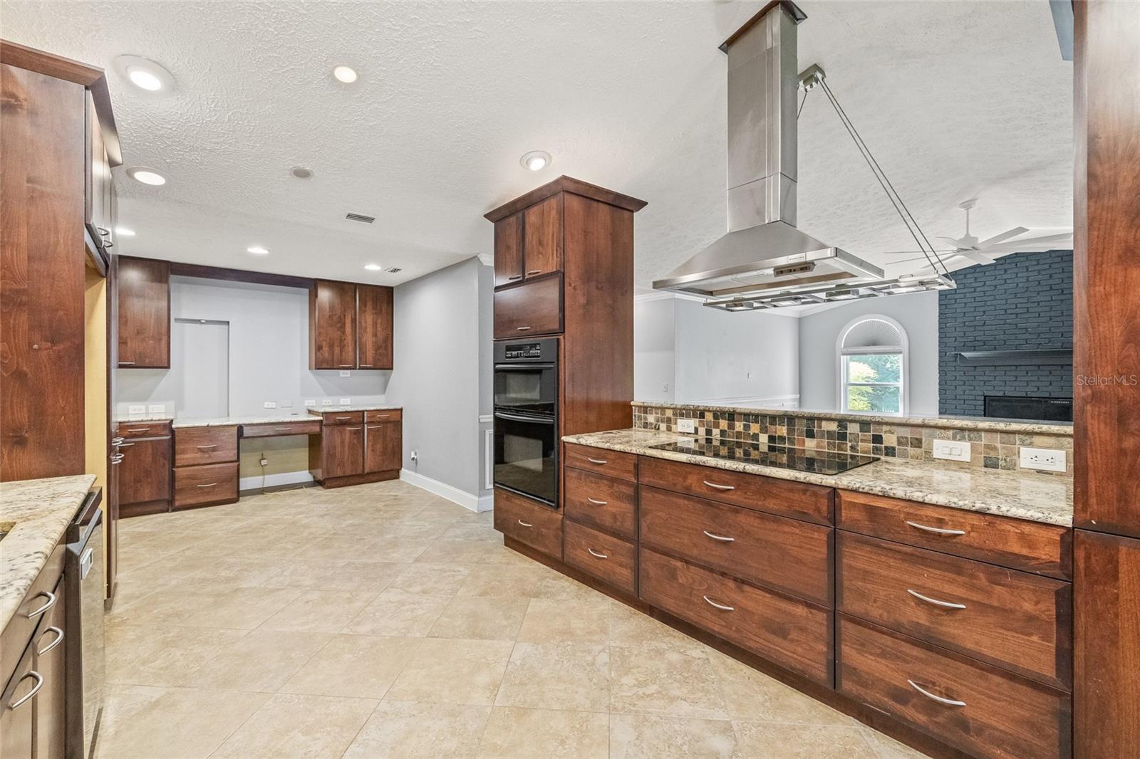 VALRICO VILLAGE - Residential