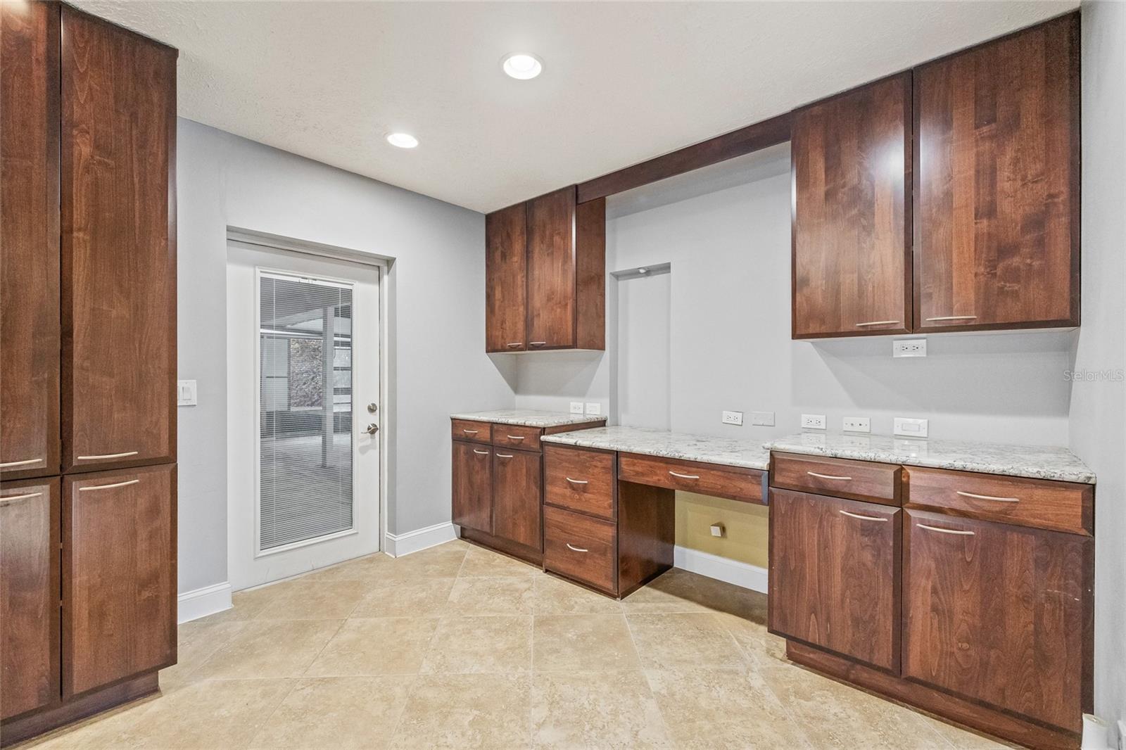 VALRICO VILLAGE - Residential