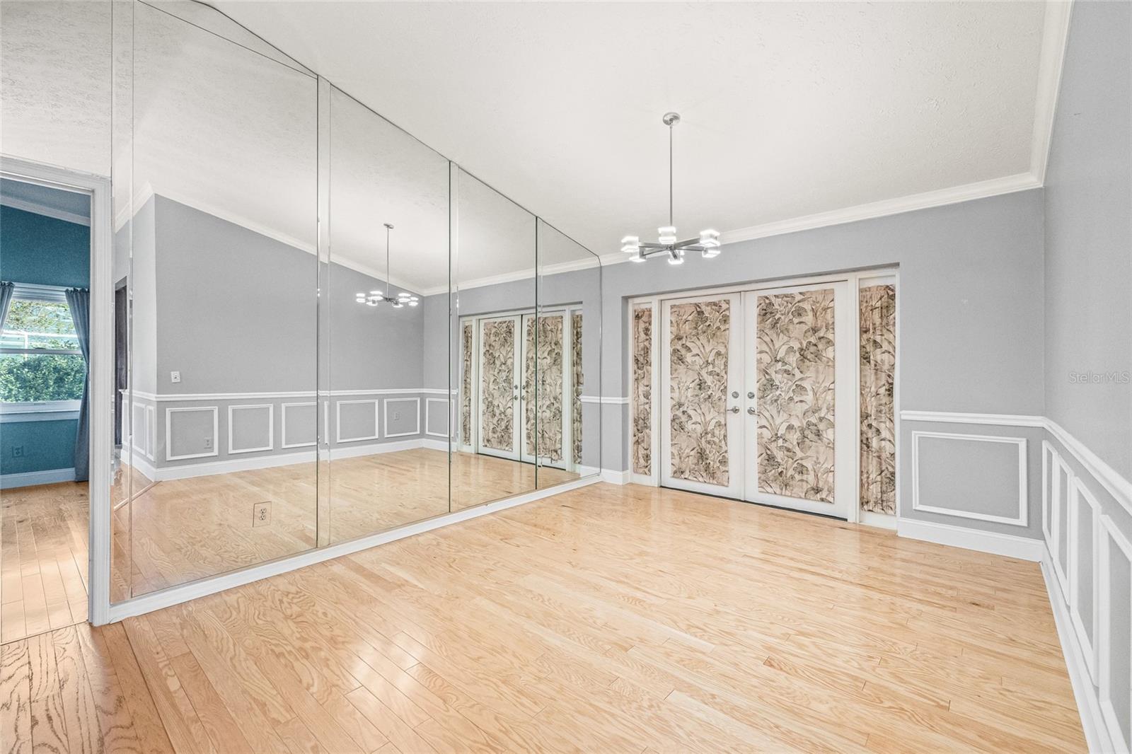 VALRICO VILLAGE - Residential