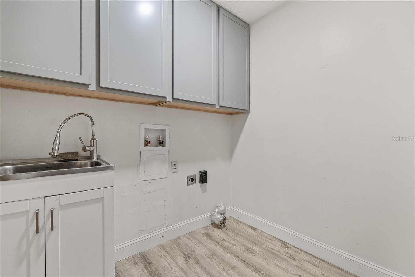 VALRICO VILLAGE - Residential