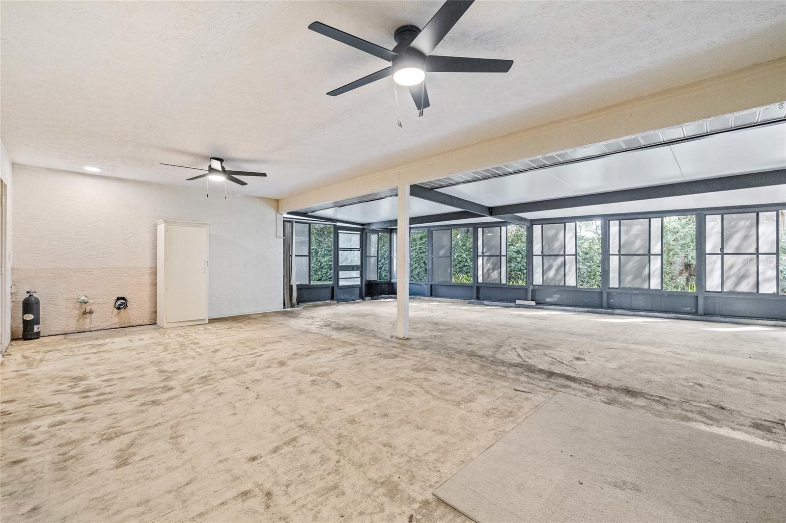 VALRICO VILLAGE - Residential