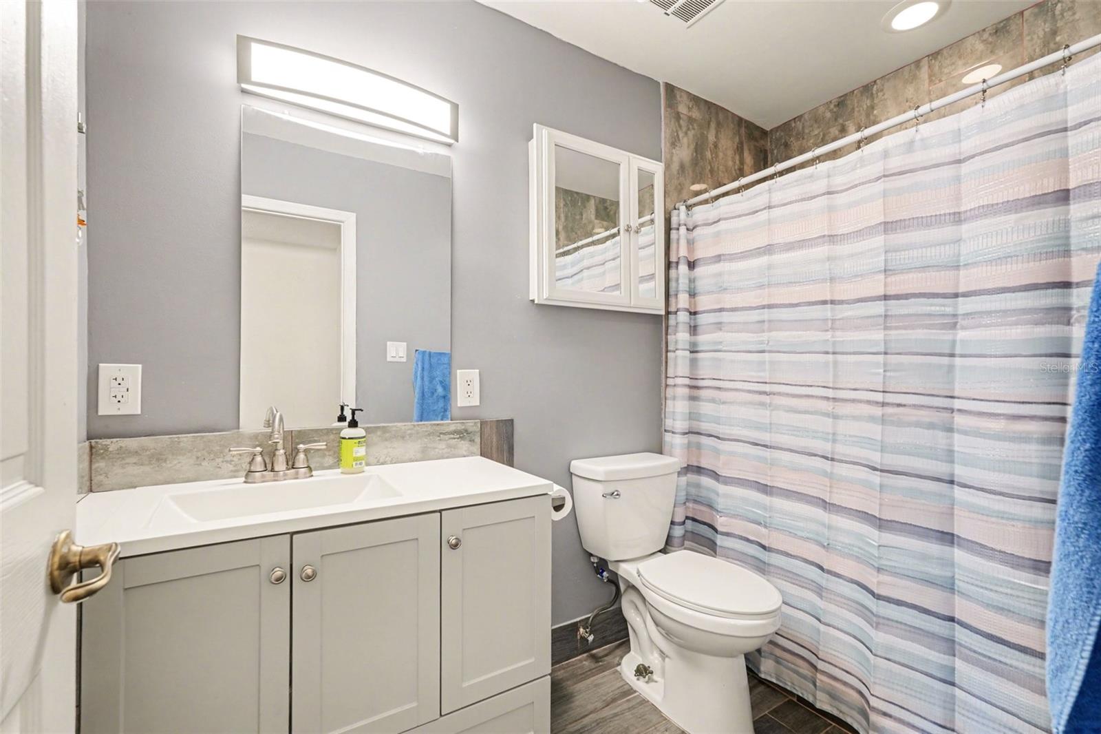 GROVE PARK ESTATES UNIT 7 - Residential