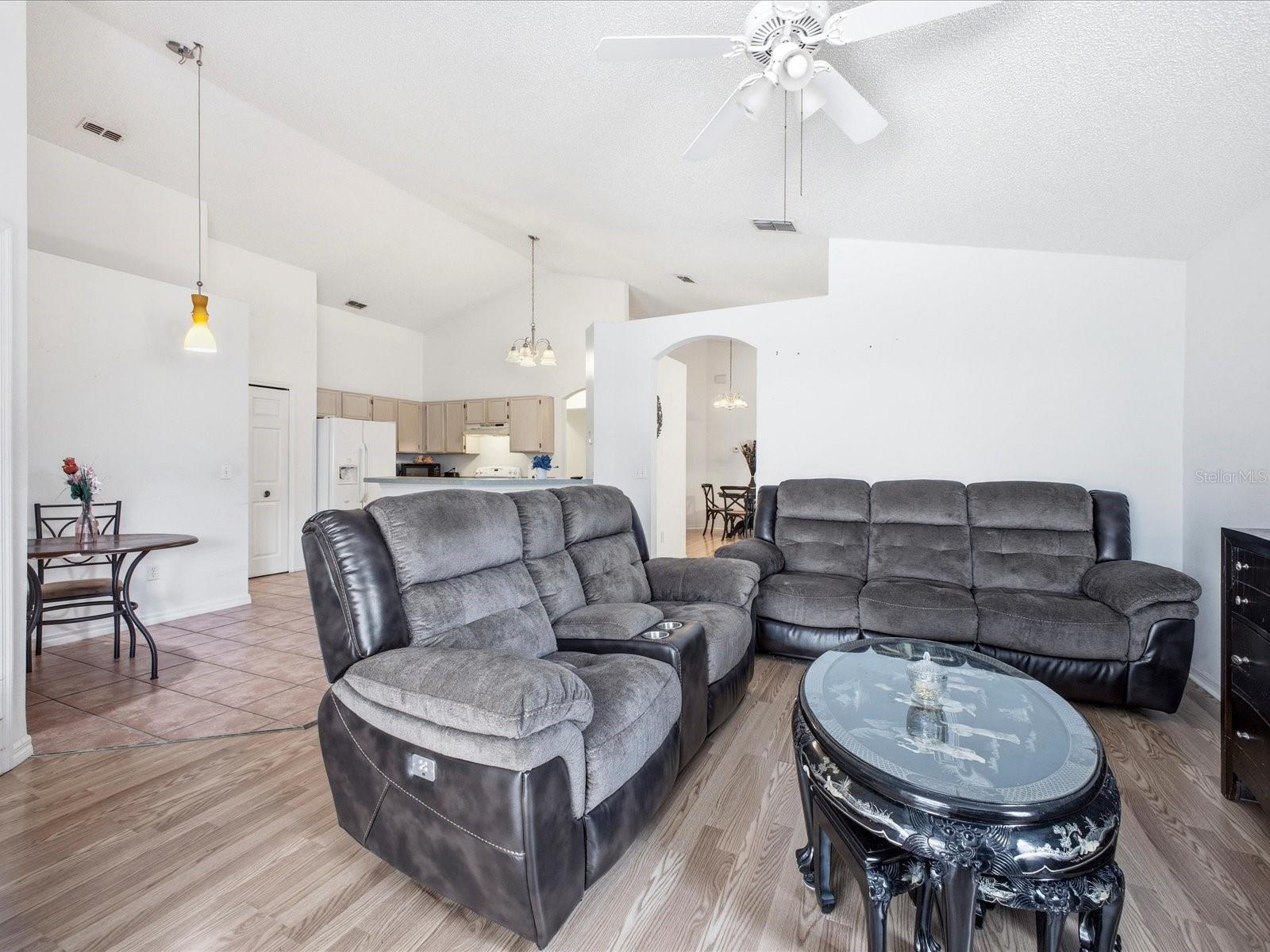 WOODRIDGE PH II SUB - Residential